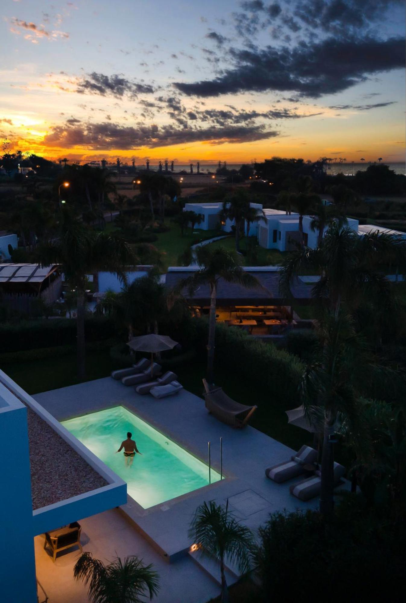 Taf Beach Villas With Tesla Tigkaki  Bilik gambar